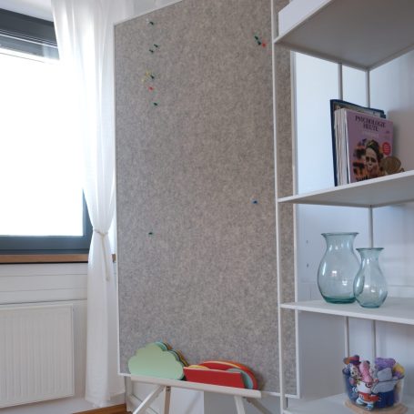 Strukturierter Praxisraum für psychotherapeutische Sitzungen in der Praxis Viola Hoffmann in Mauerstetten Strukturierter Praxisraum für psychotherapeutische Sitzungen in der Praxis Viola Hoffmann in Mauerstetten